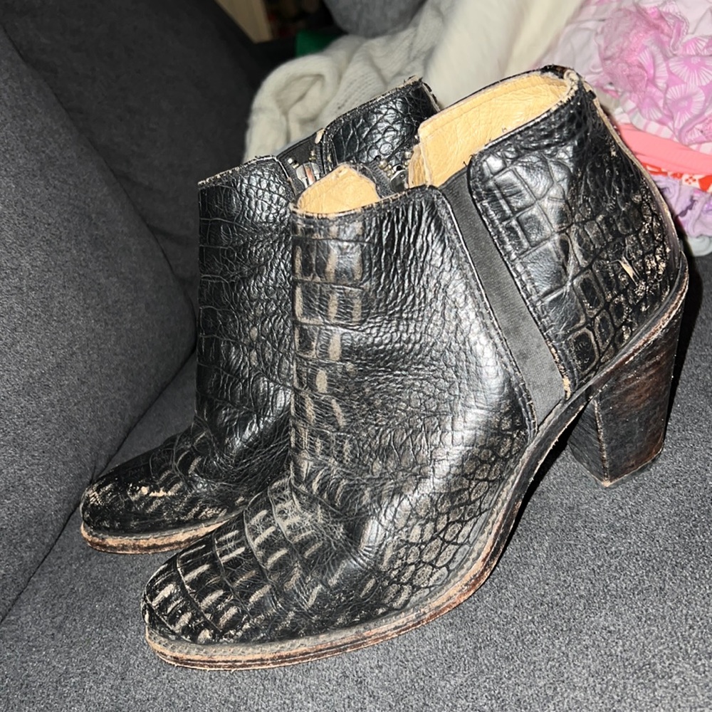 Frye  booties boots